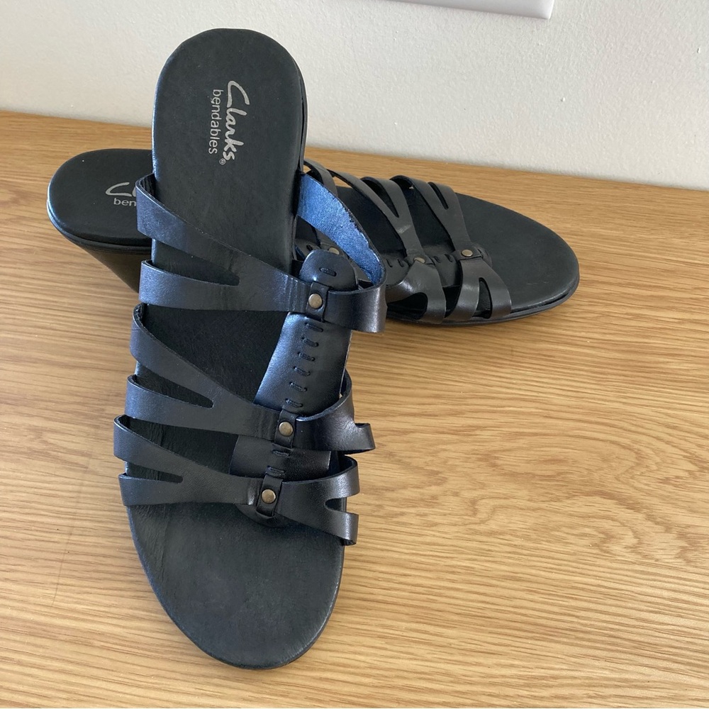 Clarks Size 11 Black Heeled Sandals